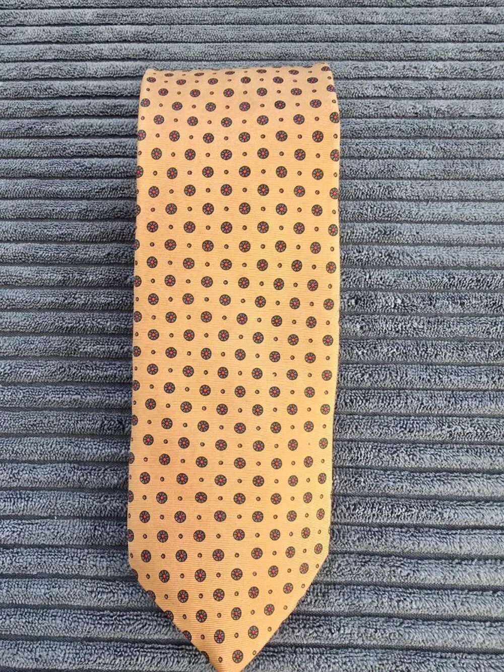 Vintage Chaps Ralph Lauren Mens Silk Tie Beige/Green/Red Foulard Medallion USA